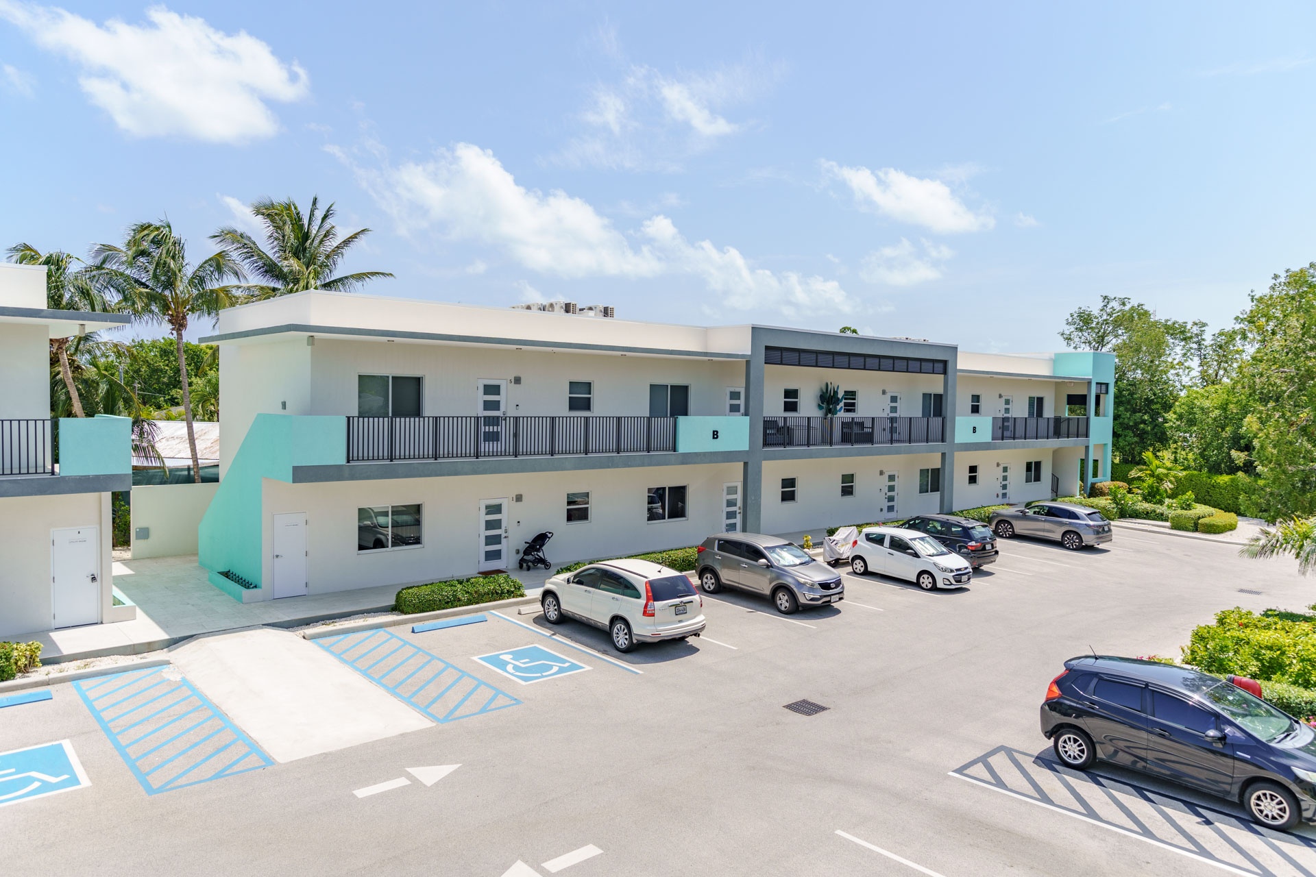 61 West Apartments - Image 10