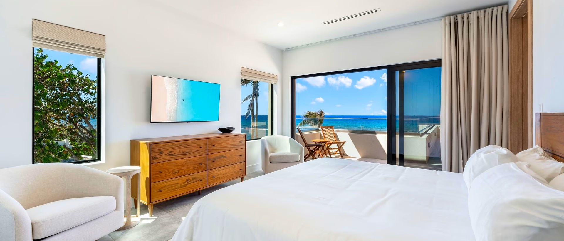 Halcyon Point - Experience Luxury Firsthand