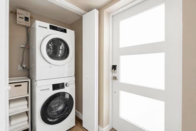 Downtown Reach - 2 Bedroom