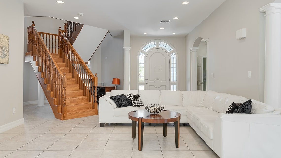 South Sound 4 Bed Single Family Home W/ Pool In Gated Community