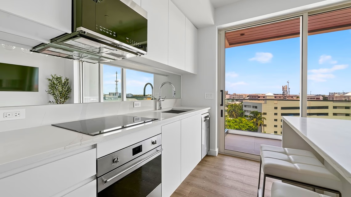 One Gt 1 Bed + Den - Unit 507