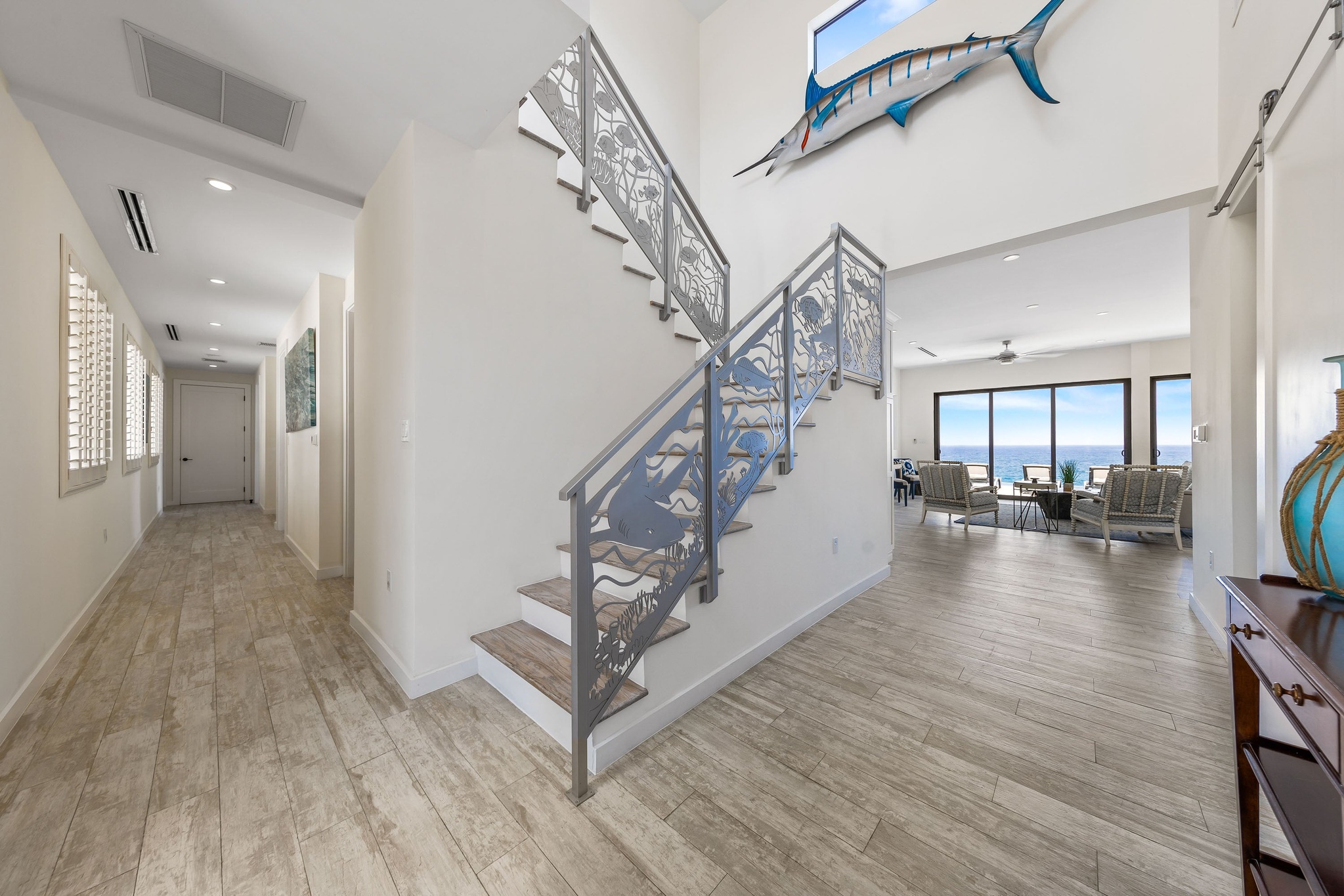 BELLA VISTA-LUXURY PANORAMIC OCEANFRONT 5 BEDROOM ESTATE, KY