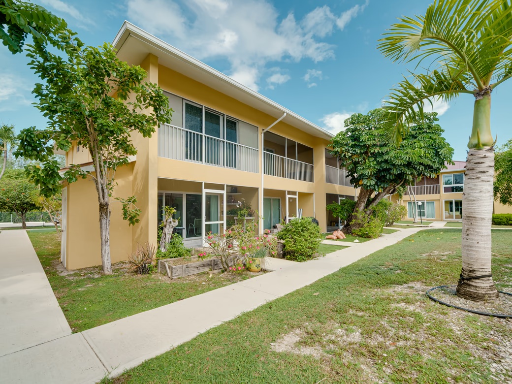 Ocean Club 2bed/2.5bath Condo