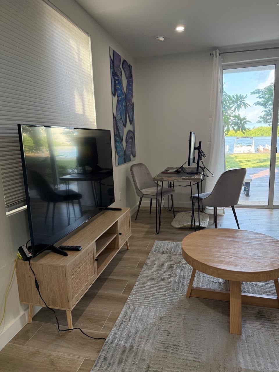 Ocean Crest 1 Bedroom Rental With Boat Dock