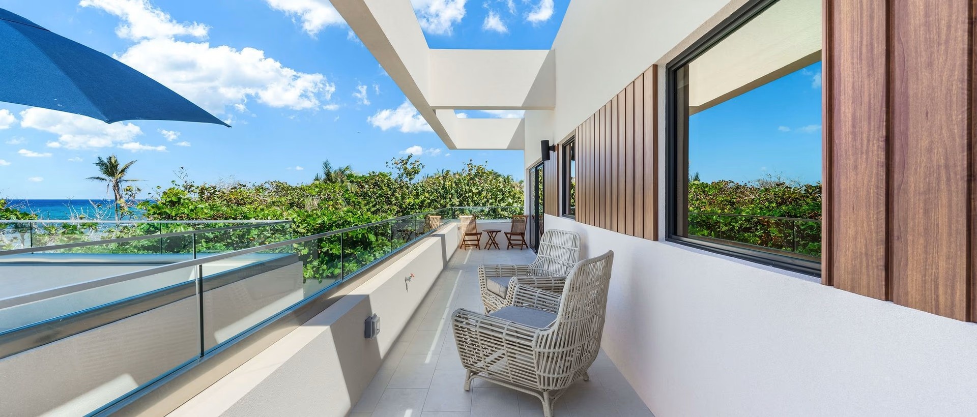 Halcyon Point - Experience Luxury Firsthand