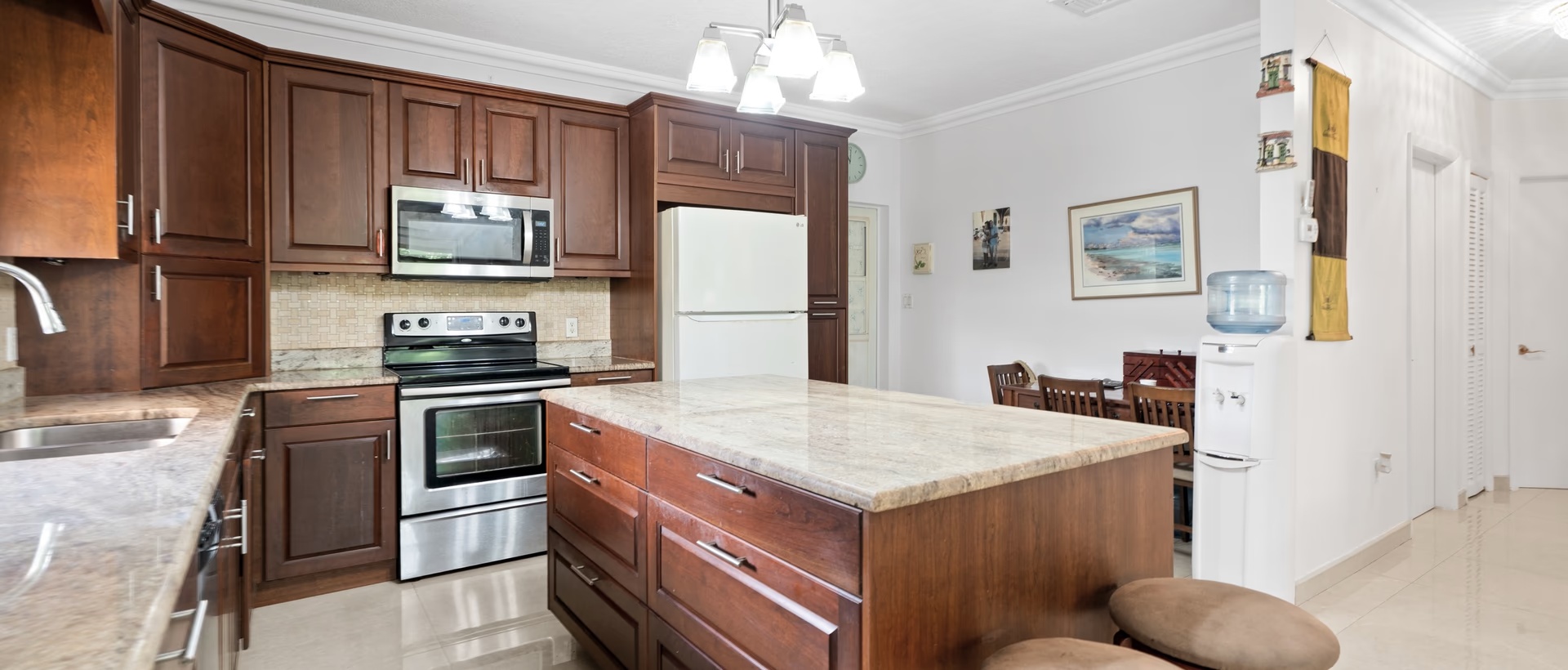 Beach Bay Duplex - X2 Homes. Both 2 Bed, 2 Bath With Double Garages