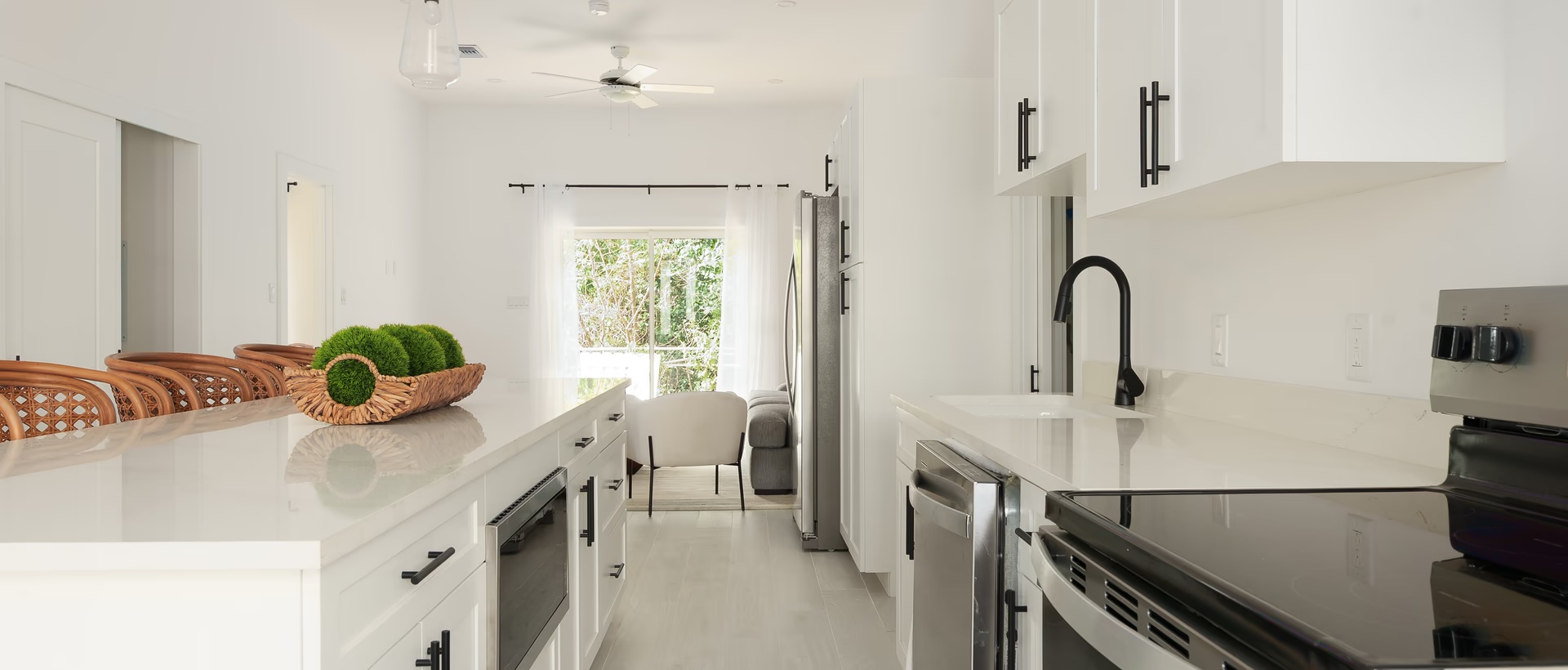 Woodridge - Red Bay! Fully Furnished And Vendor Pays Stamp Duty