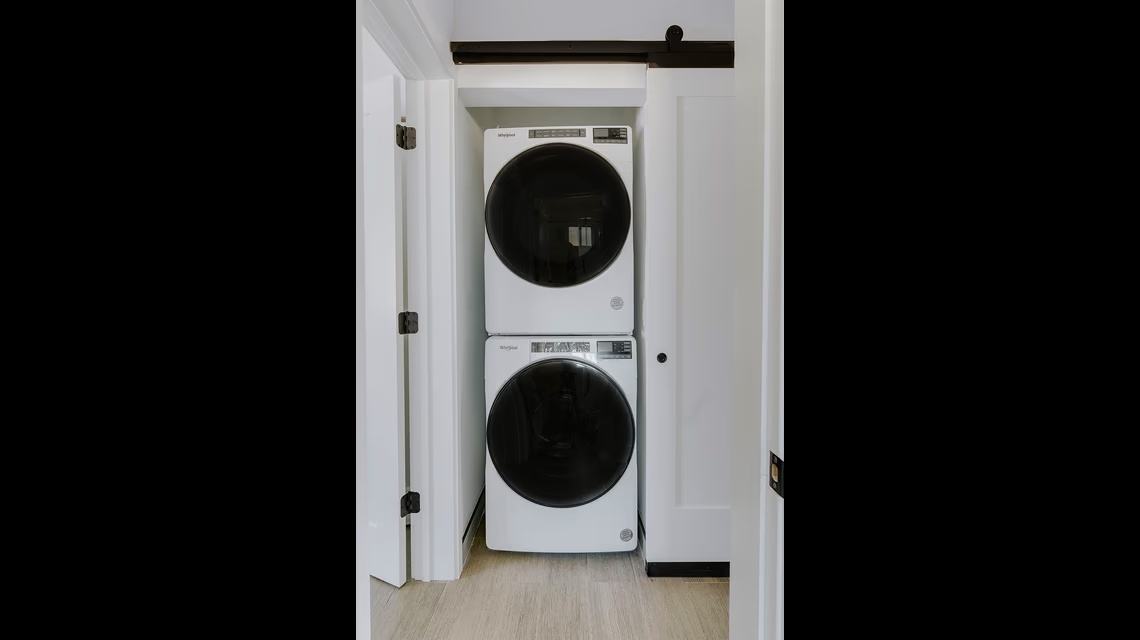 Kingsley Townhomes 2 Bed Plus Den Unit 2.
