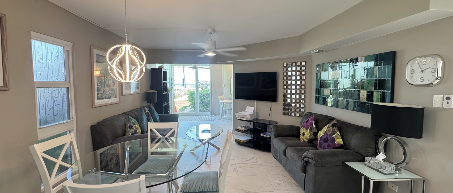Cayman Reef Renovated 1 Bedroom Beachfront Condo - Short Term