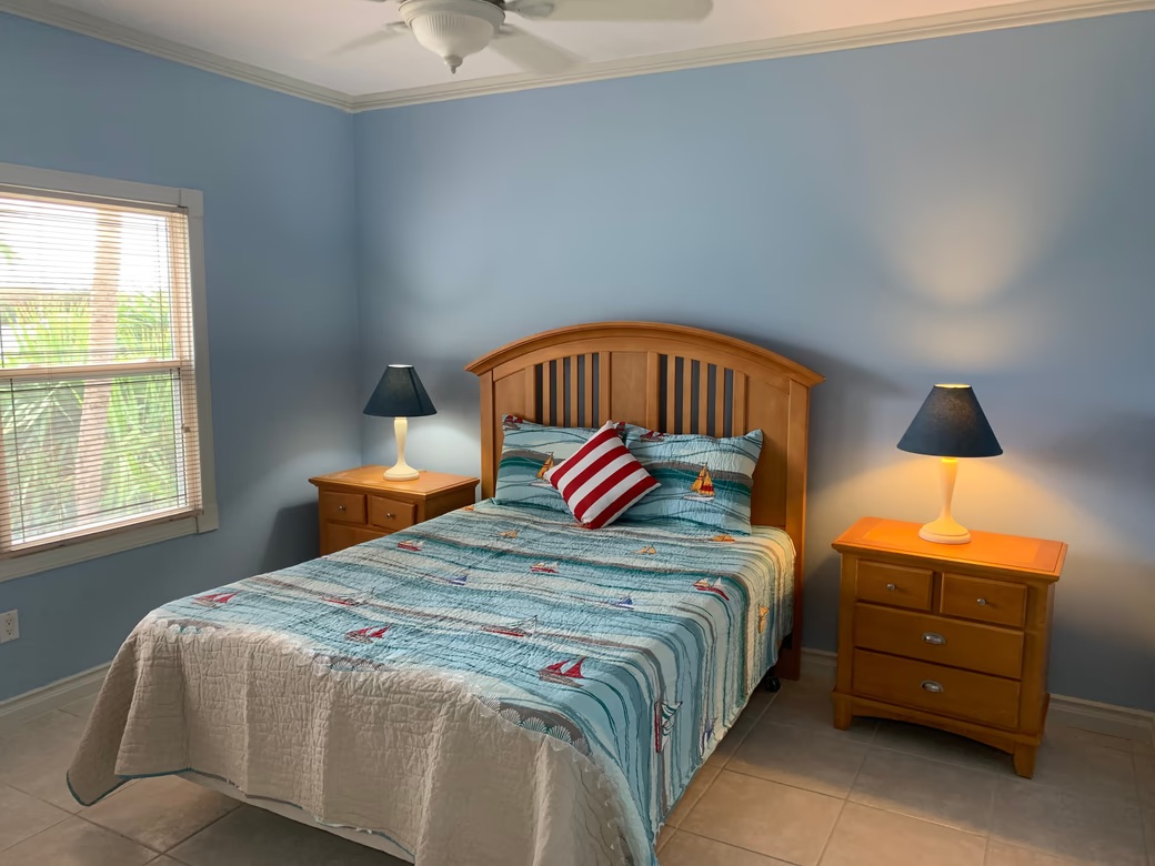 Ocean Pointe Villas #10 Oceanfront West Bay West Bay · Grand Cayman · Cayman Islands