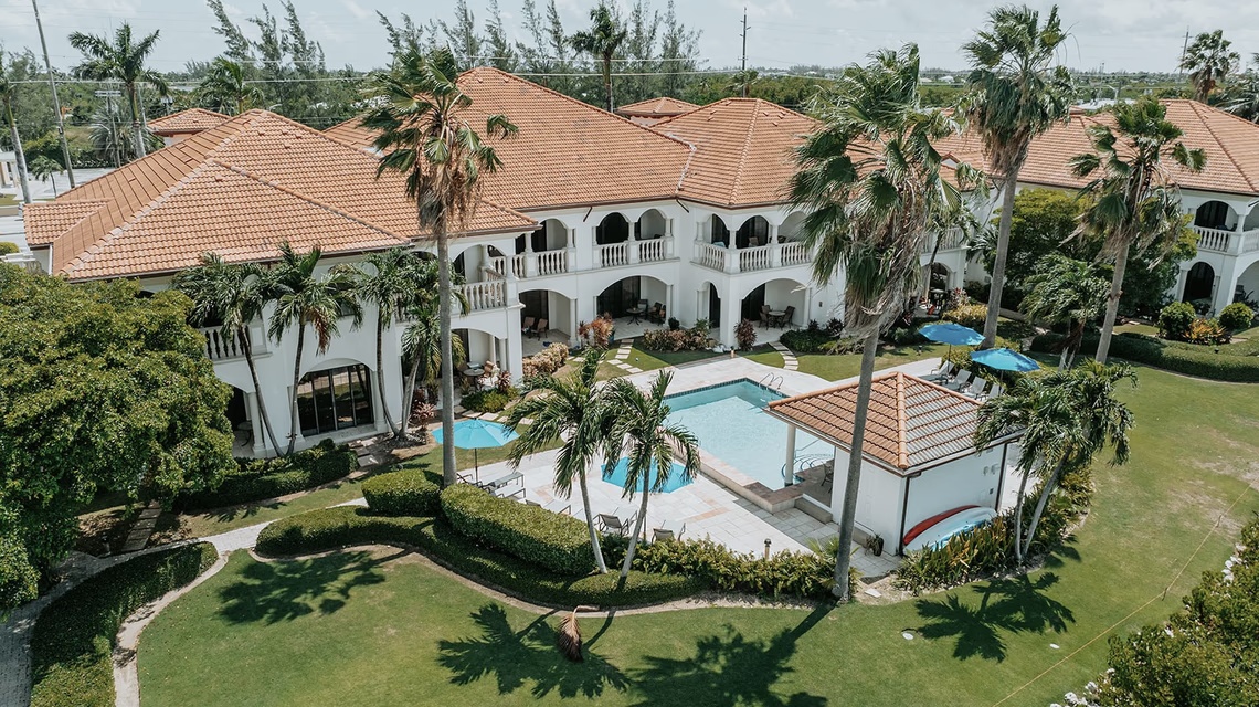 Vista Caribe 2/2 Top Floor
