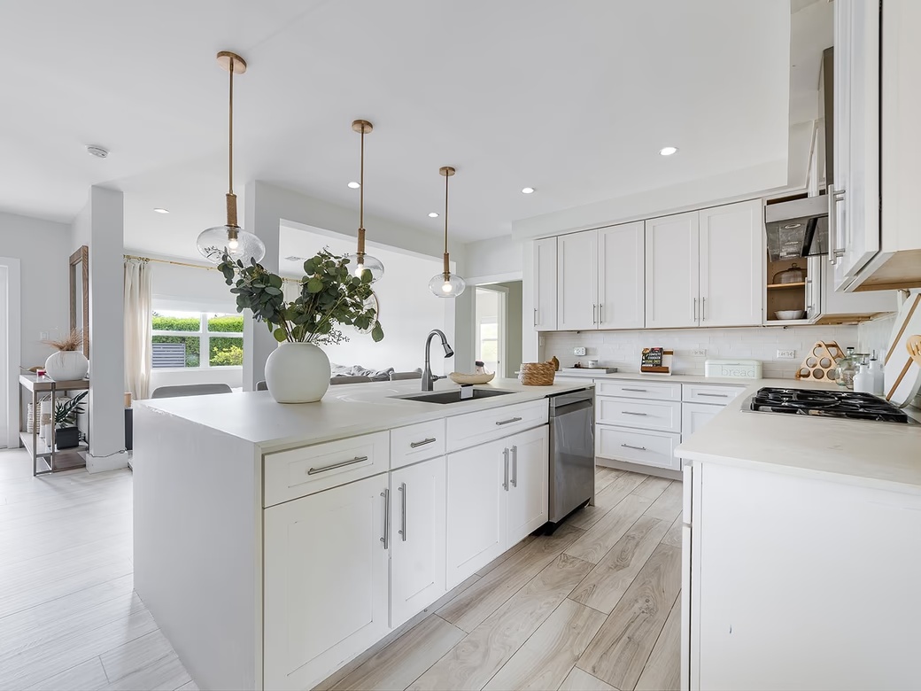 Elevated, 6-bedroom Single Family Home On A Massive Parcel