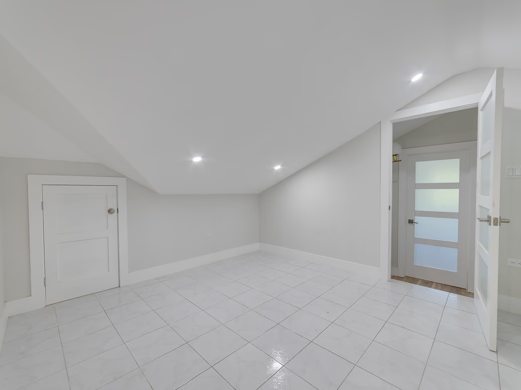 Elevated, 6-bedroom Single Family Home On A Massive Parcel