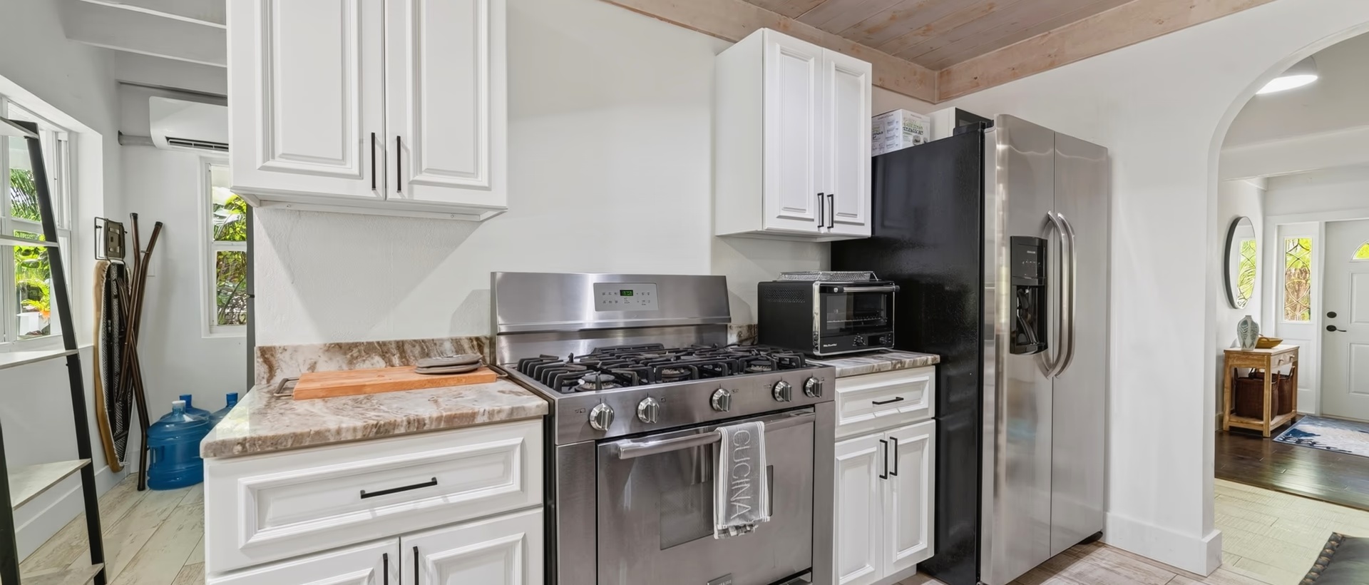 4 Bed Oceanfront Rental In West Bay