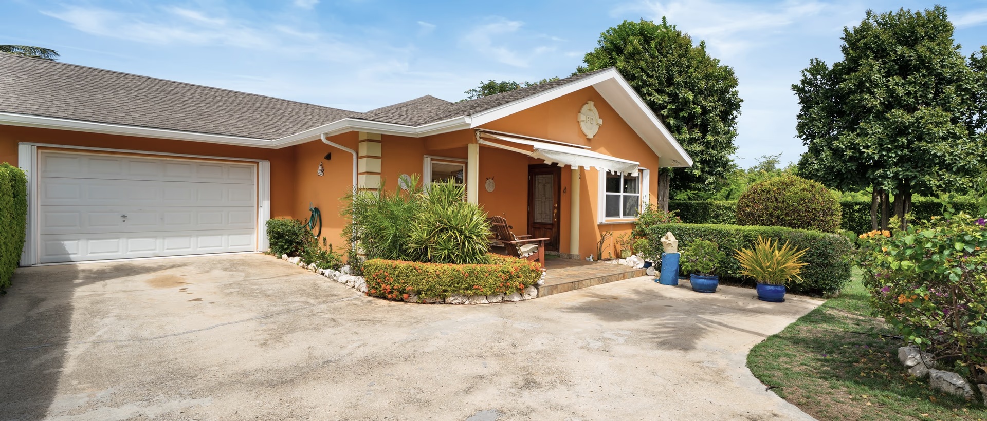 Beach Bay Duplex - X2 Homes. Both 2 Bed, 2 Bath With Double Garages