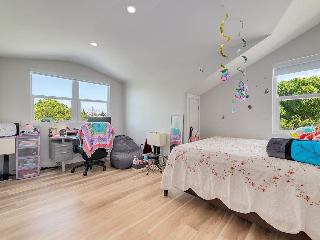 Elevated, 6-bedroom Single Family Home On A Massive Parcel