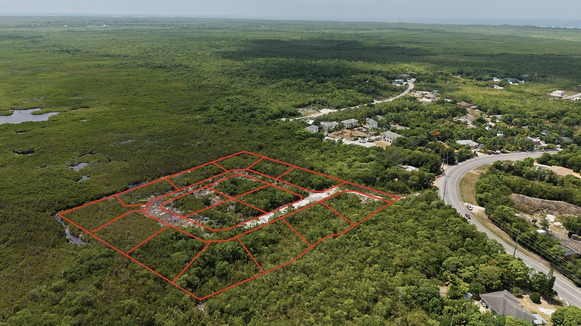 4.7 Acres - 16 Lot Subdivision With Planning Approval