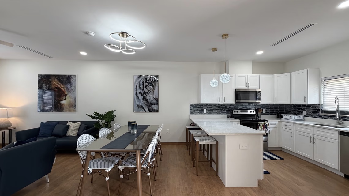 Raven Manor 2 Bedroom Rental