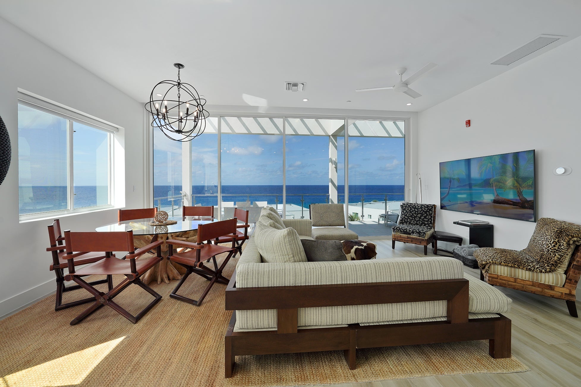 SUNSET POINT - SIGNATURE PENTHOUSE WITH VENDOR FINANCING! #25, KY