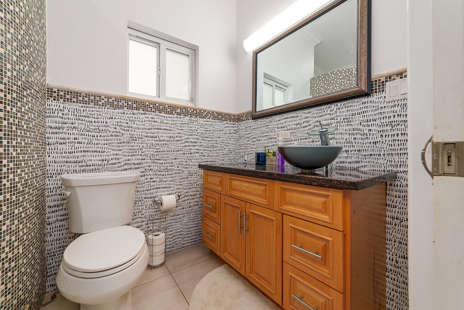 3 BED MIDWAY CLOSE FAMILY HOME