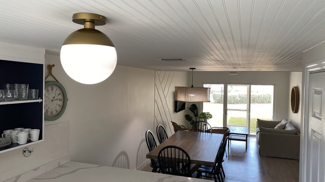 Ocean Club Renovated 2 Bed 2.5 Bath