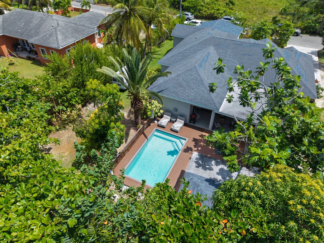 Savannah Newlands Family Home With Pool, Outside Bar & Income - Generating Guest Suite