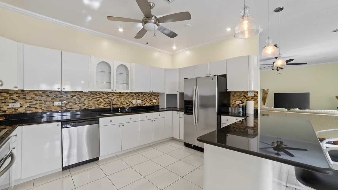 Savannah | Single Family Home W/ Den And Large Yard - Available November 5th
