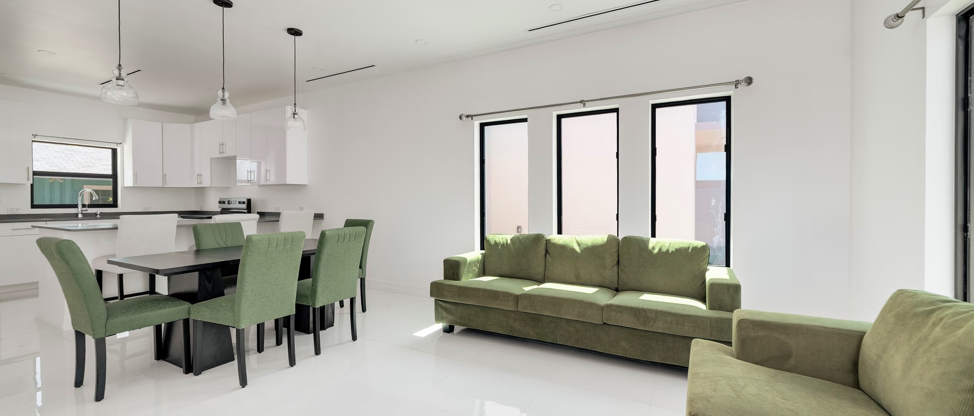 Hyre View - 3 Bed, 2 Bath Duplex