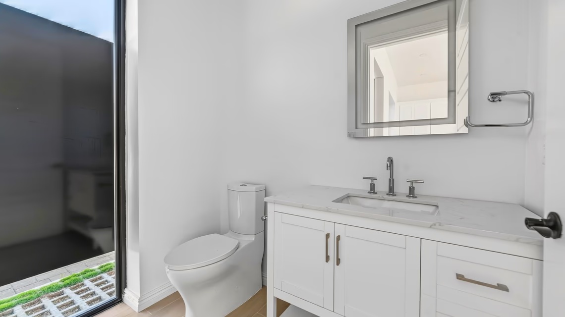 Sorelle - Brand New 1 Bed / 1.5 Bath Condo