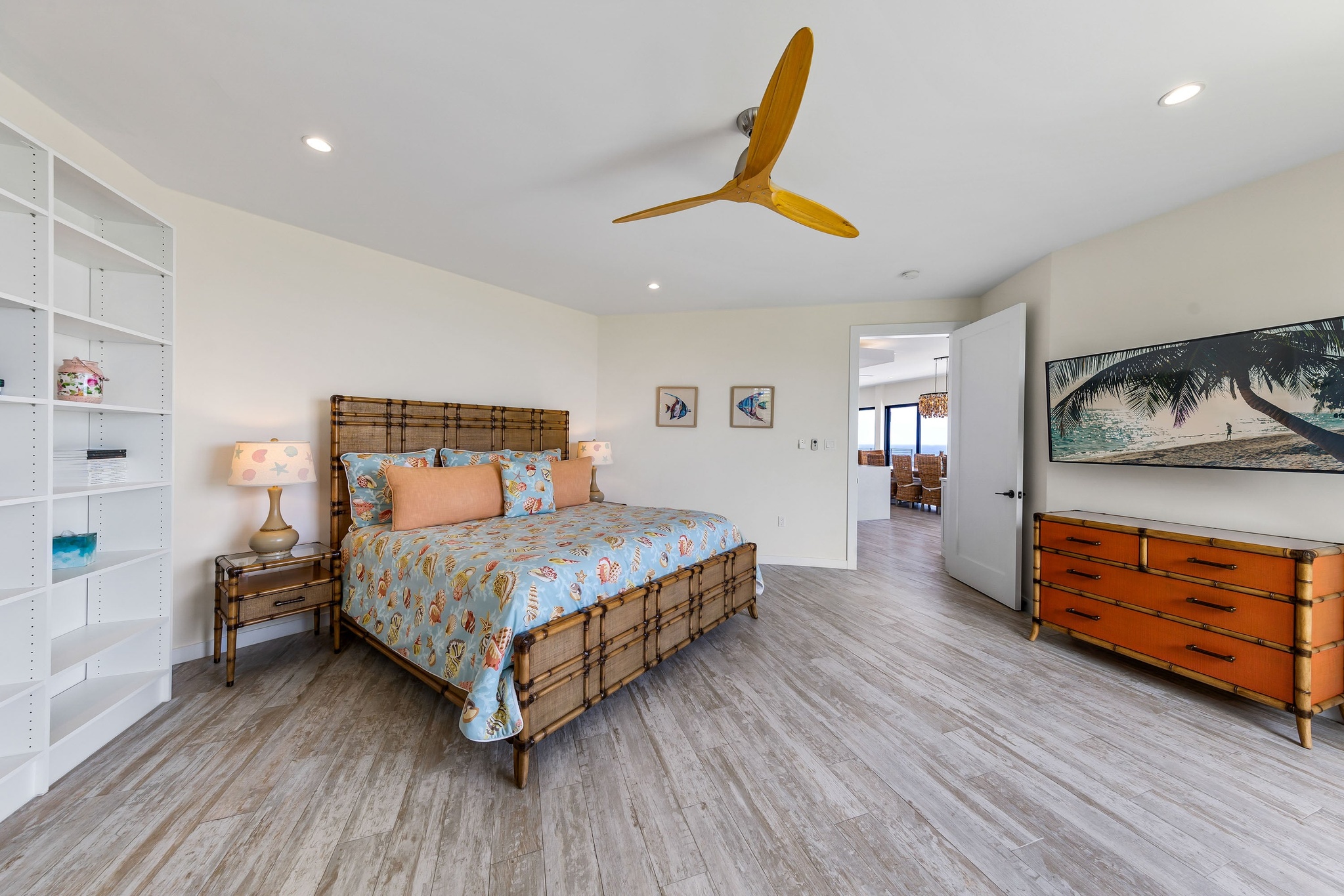 BELLA VISTA-LUXURY PANORAMIC OCEANFRONT 5 BEDROOM ESTATE, KY