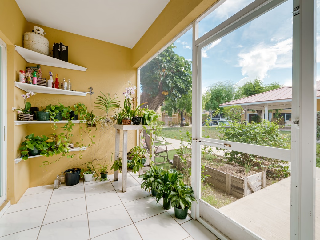 Ocean Club 2bed/2.5bath Condo