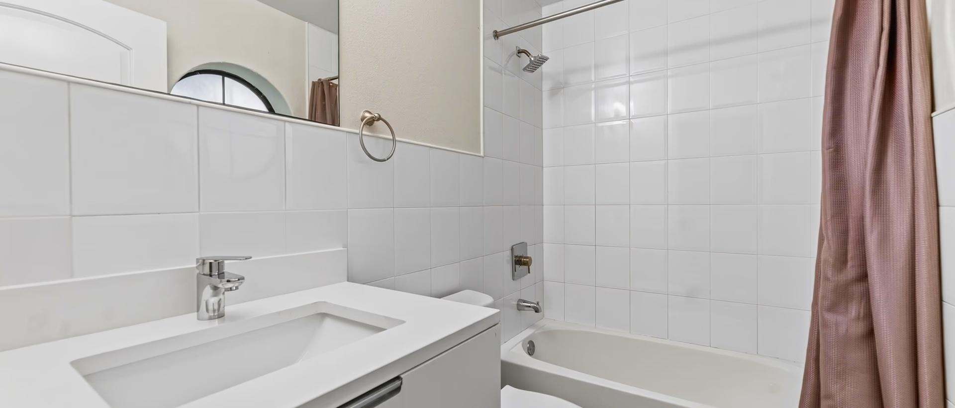Complete Renovated Lantern Point 2 Bed/2 Bath
