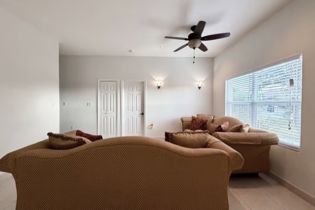 3 Bed Rental On Red Robin Dr