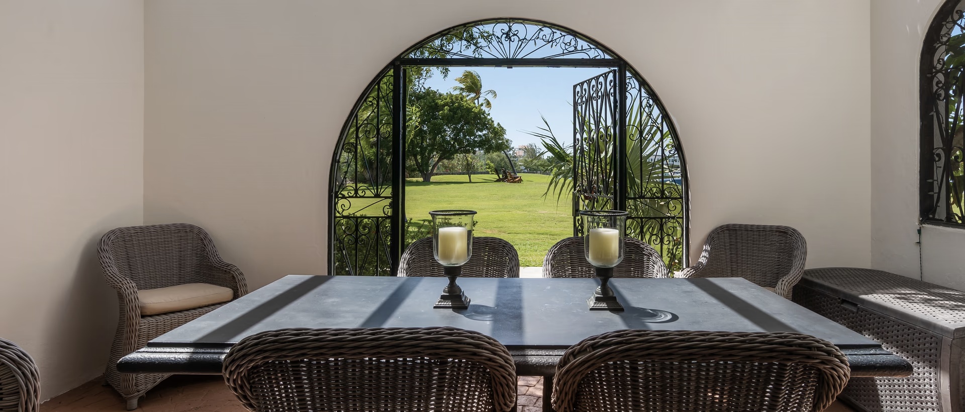 Lime Tree Bay Unique 4 Bed, 3.5 Bath With Water View