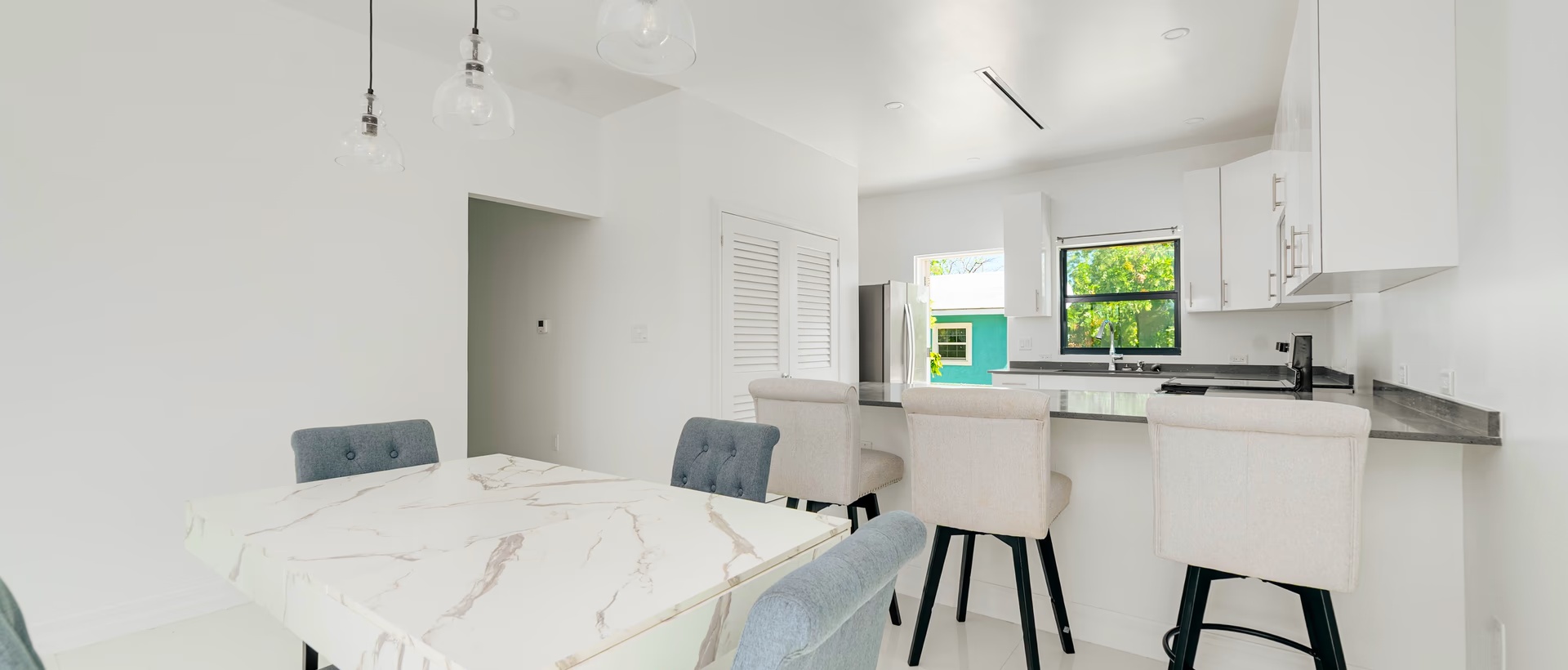 Hyre View - 3 Bed, 2 Bath Duplex