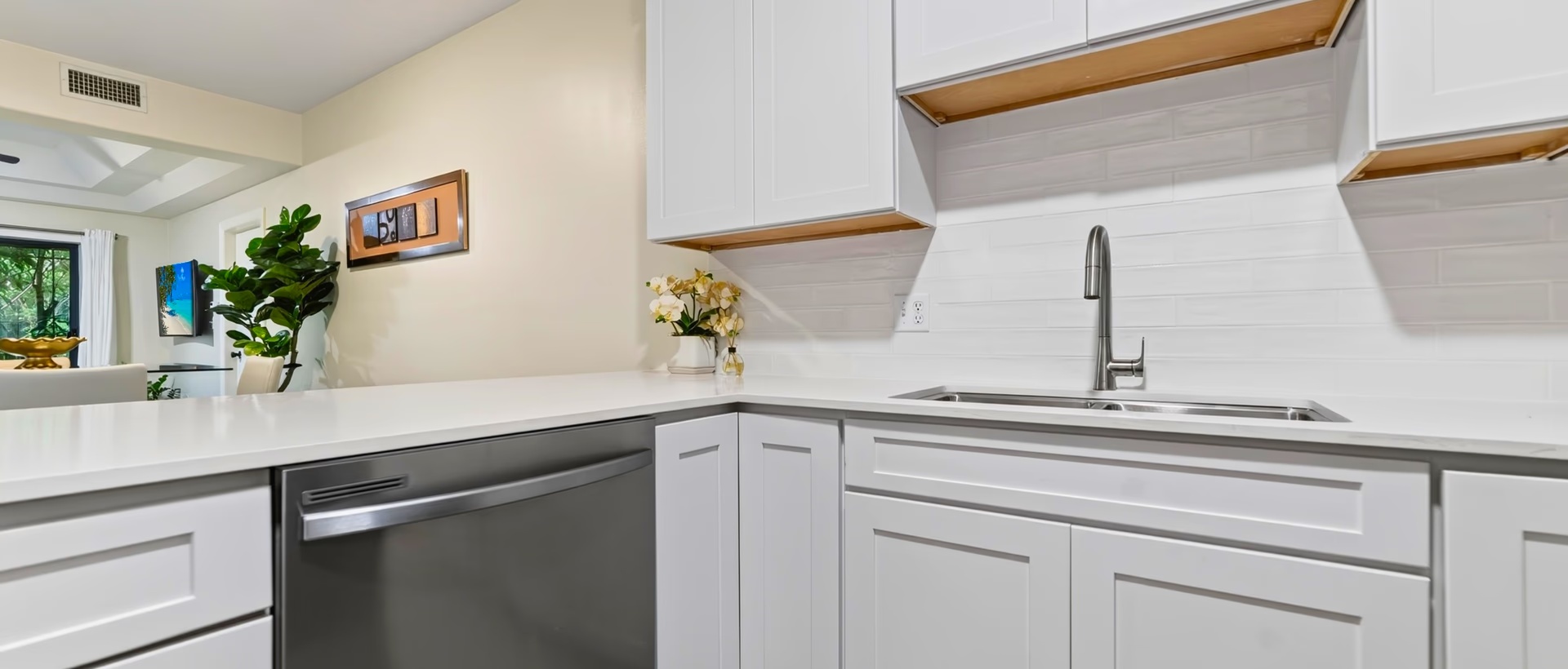 Complete Renovated Lantern Point 2 Bed/2 Bath
