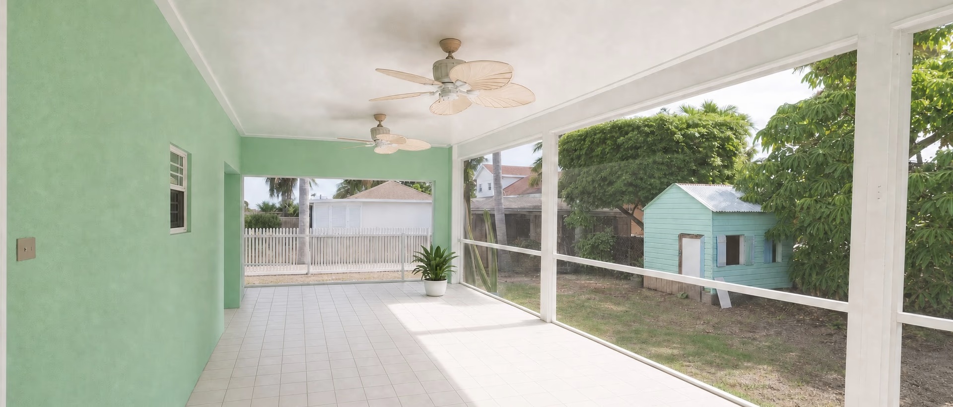 4 - Bedroom Family Home With Boat Dock, Large Yard & Nanny Flat In Savannah4 - Bedroom Family Home With Boat Dock, Large Yard & Nanny Flat In Savannah