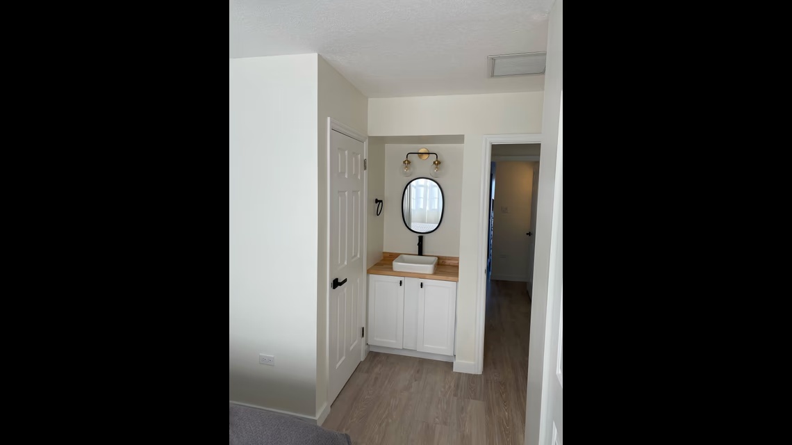 Ocean Club Renovated 2 Bed 2.5 Bath