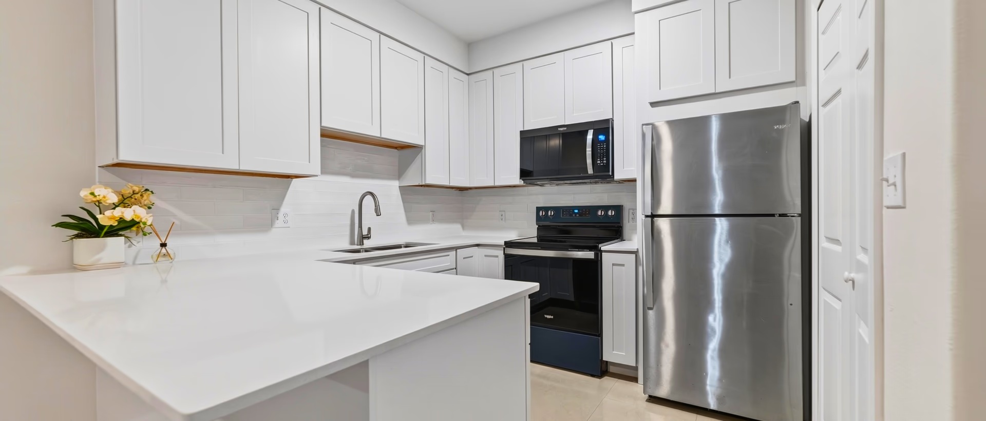 Complete Renovated Lantern Point 2 Bed/2 Bath