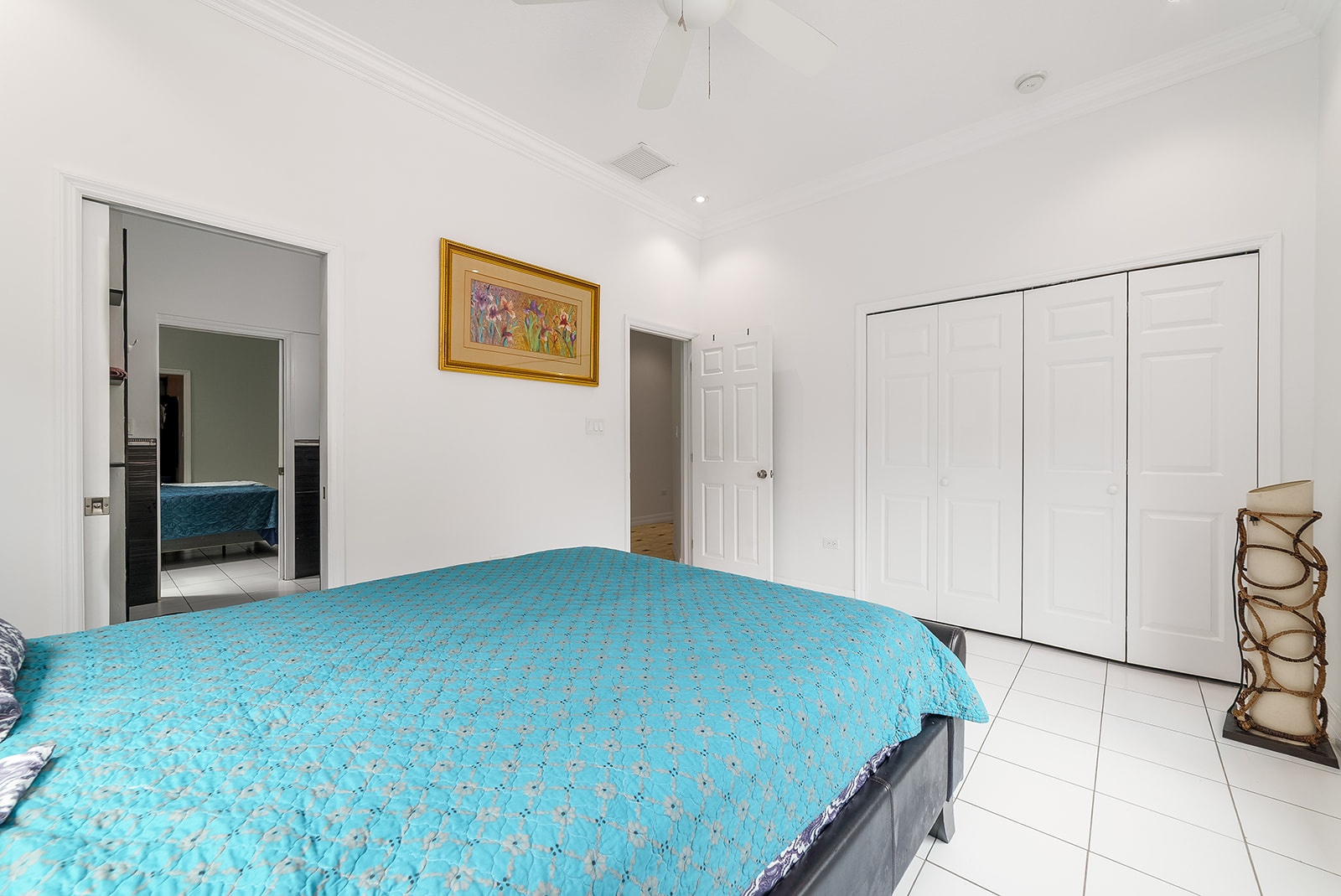 3 BED MIDWAY CLOSE FAMILY HOME