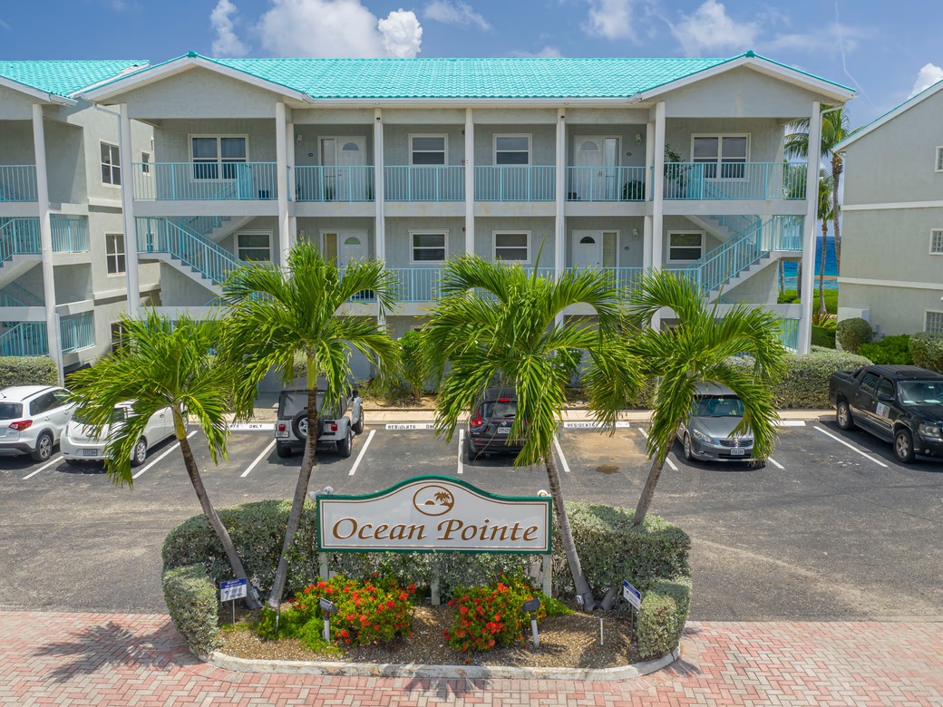 Ocean Pointe Villas #10 Oceanfront West Bay West Bay · Grand Cayman · Cayman Islands