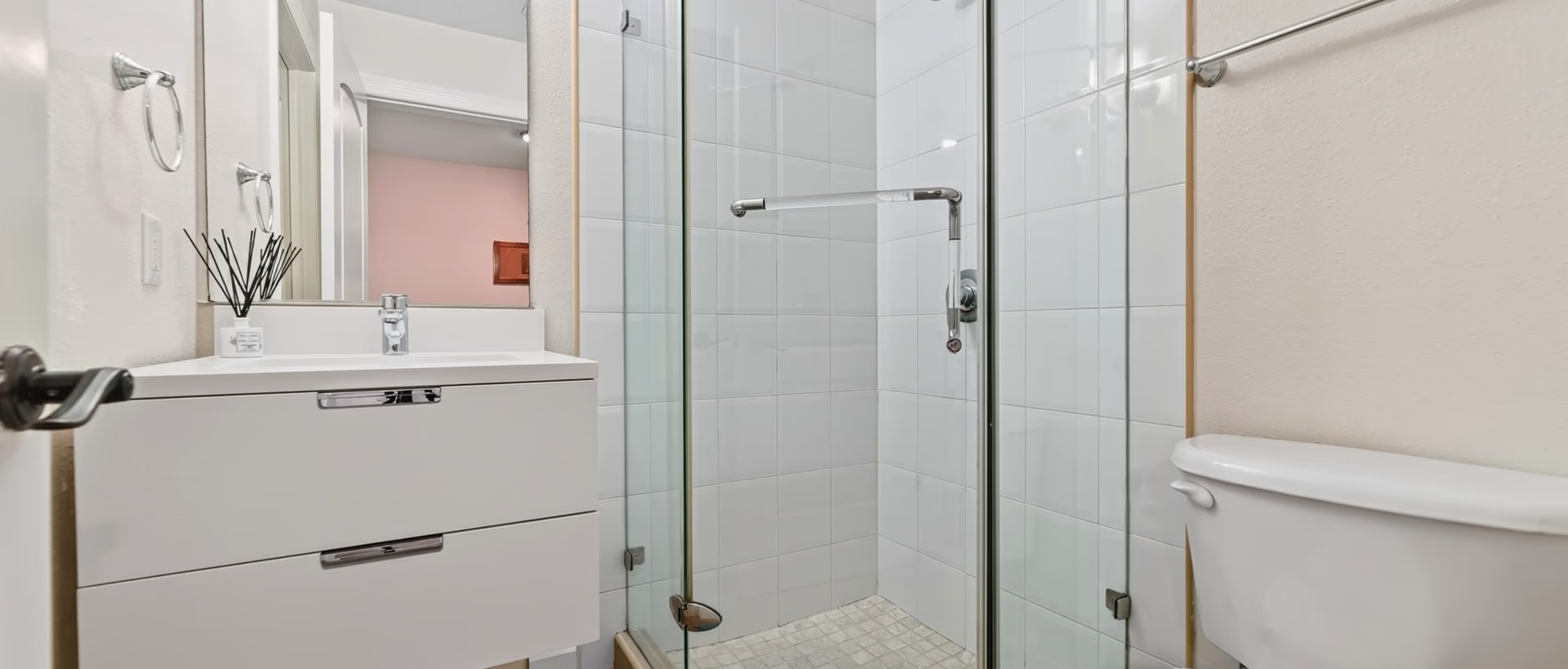 Complete Renovated Lantern Point 2 Bed/2 Bath