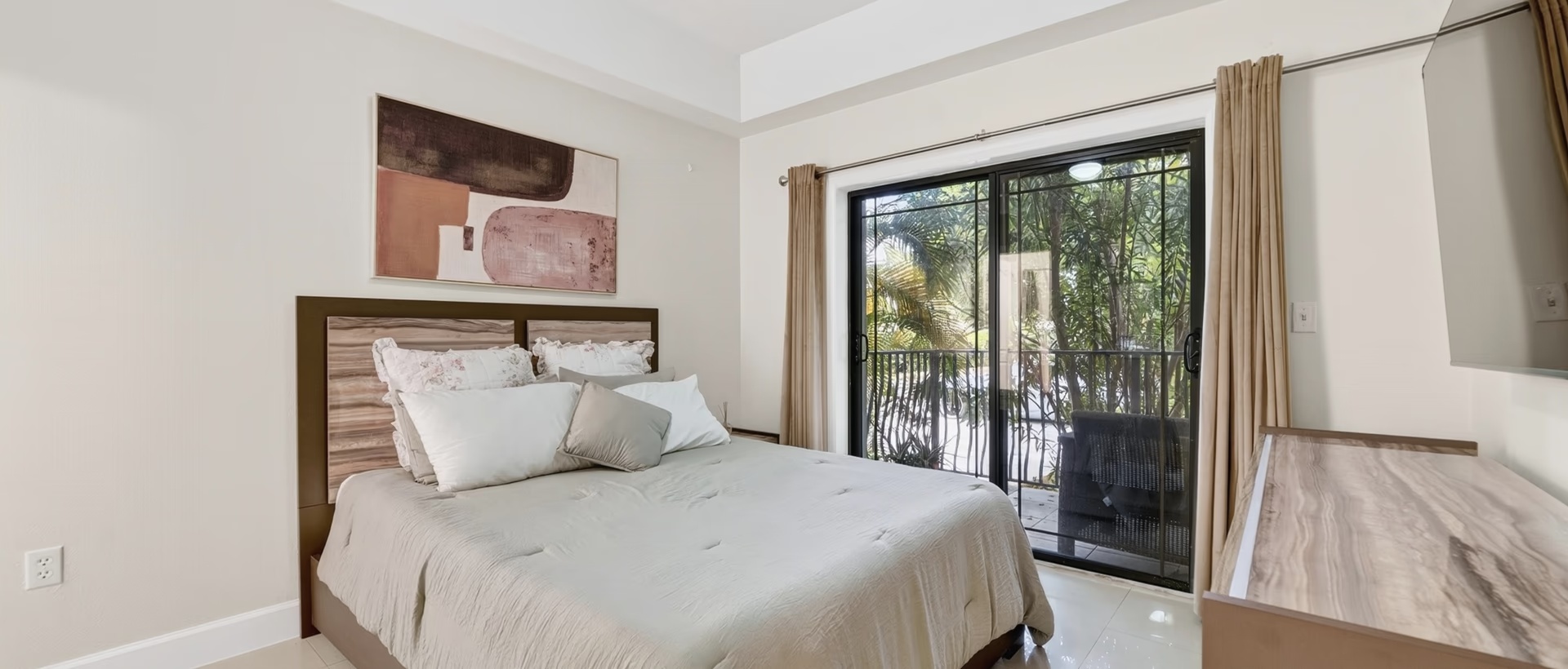 Complete Renovated Lantern Point 2 Bed/2 Bath