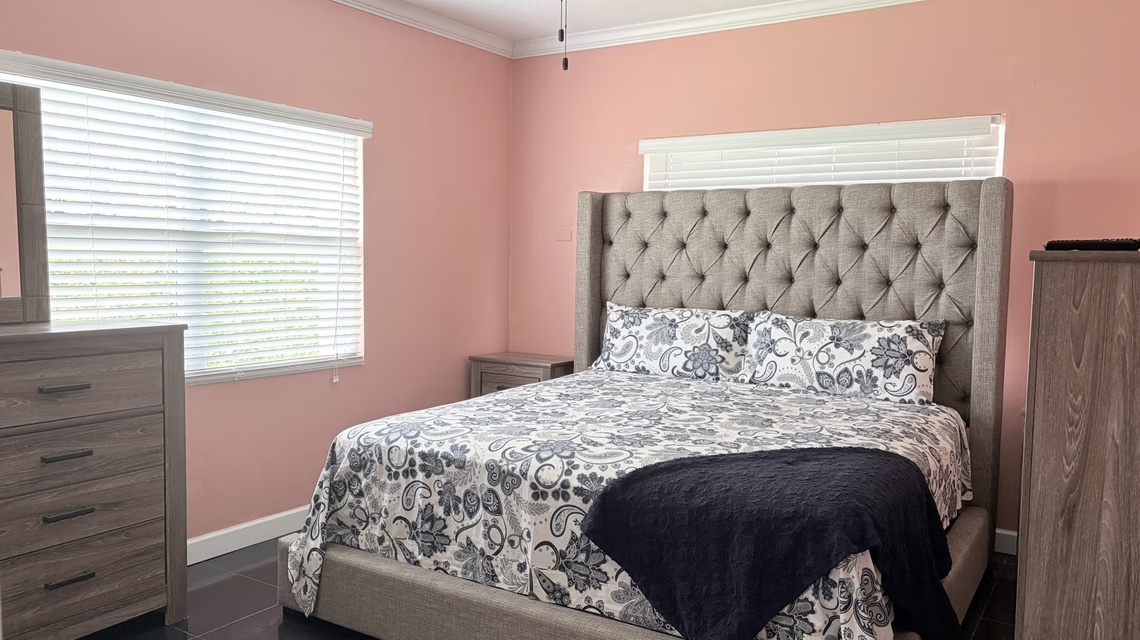 2 Bed 1.5 Bath - Prospect