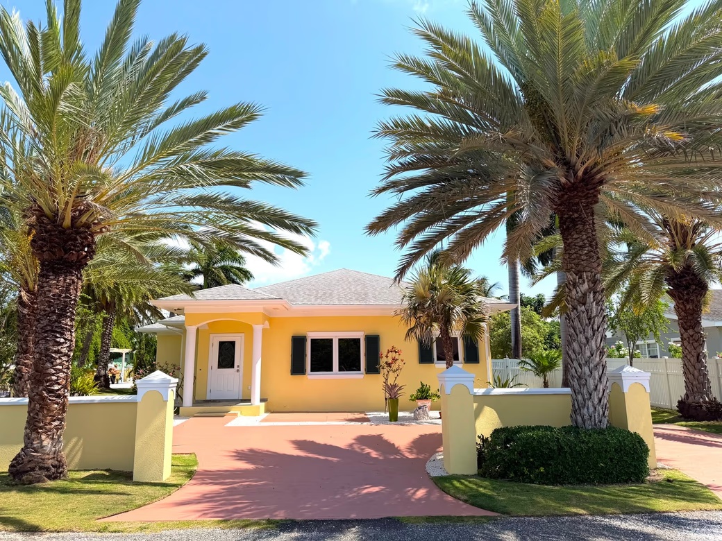 Fully Remodeled 2br Apartment In West Bay
