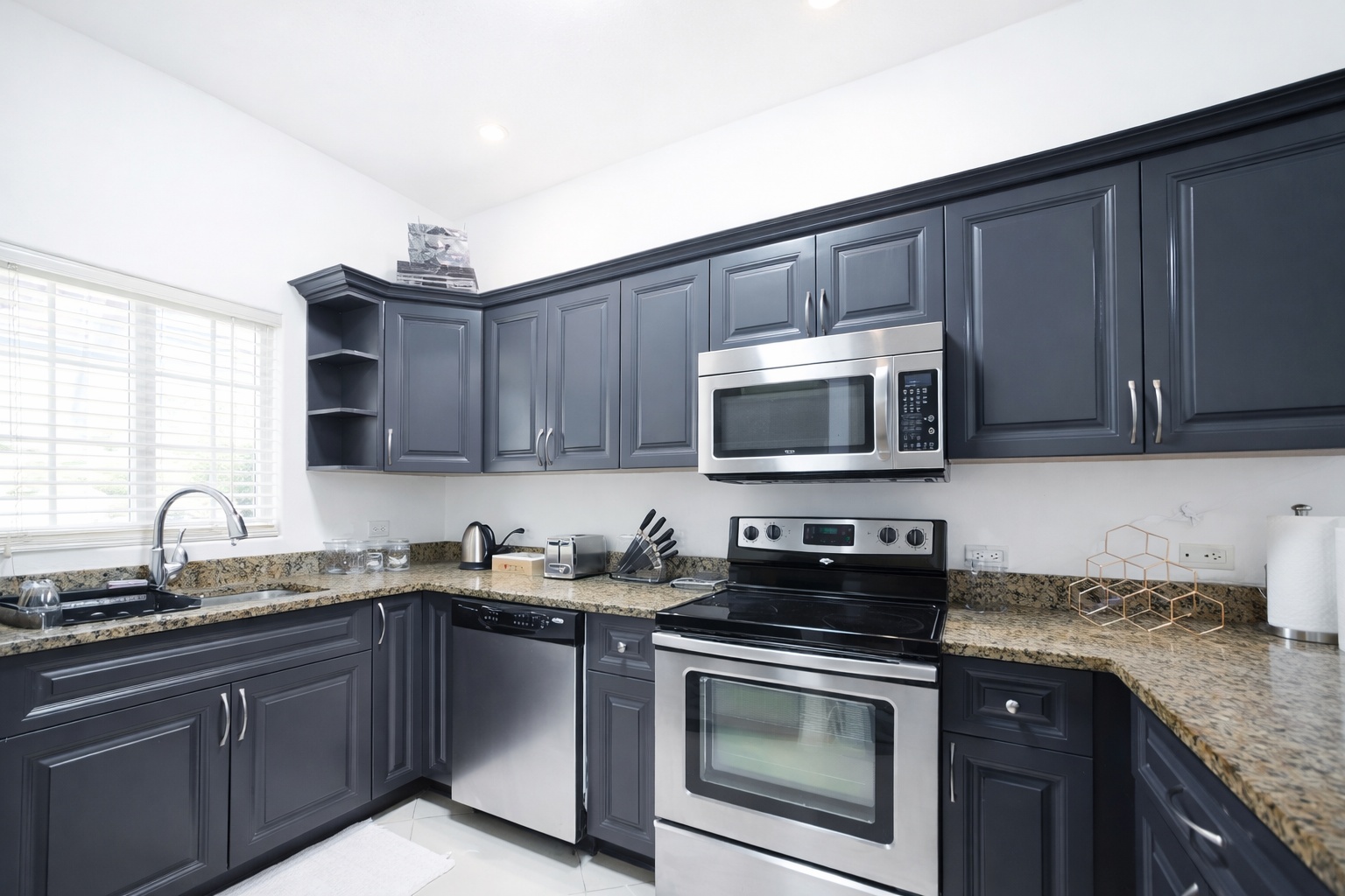 1 Bed W Den Omega Bay Gardens