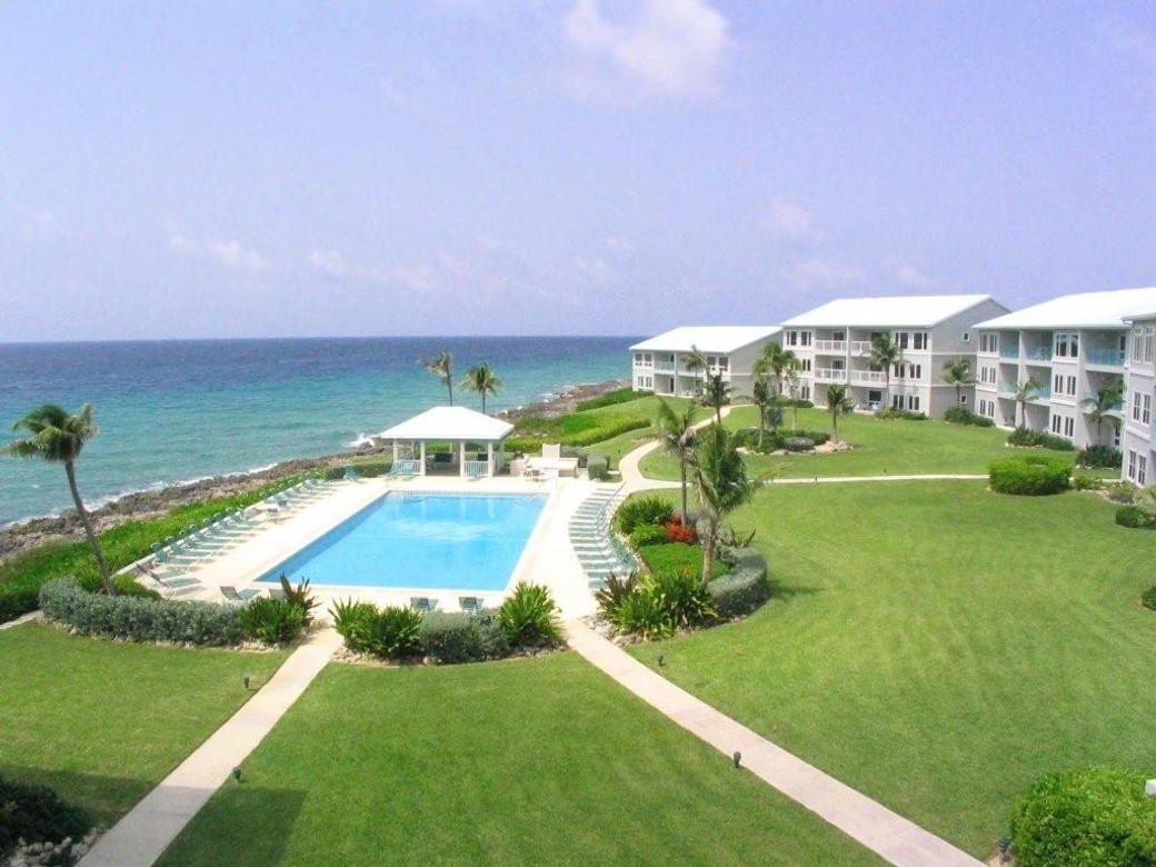 Ocean Pointe Villas #10 Oceanfront West Bay West Bay · Grand Cayman · Cayman Islands
