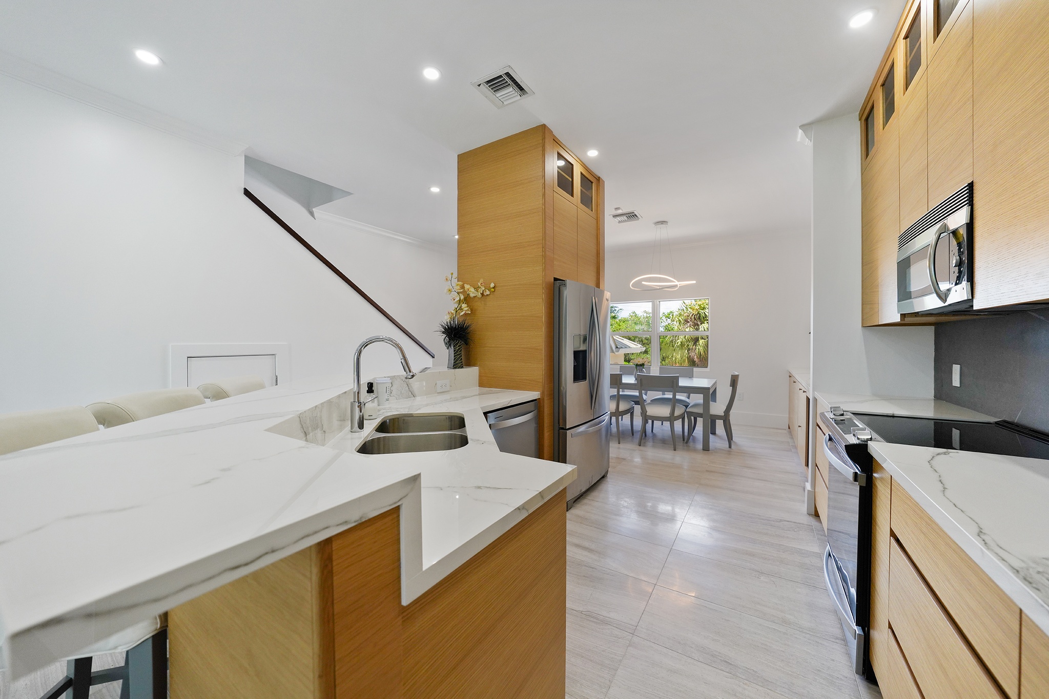 TURNBERRY EAST #3 , CRYSTAL HARBOUR