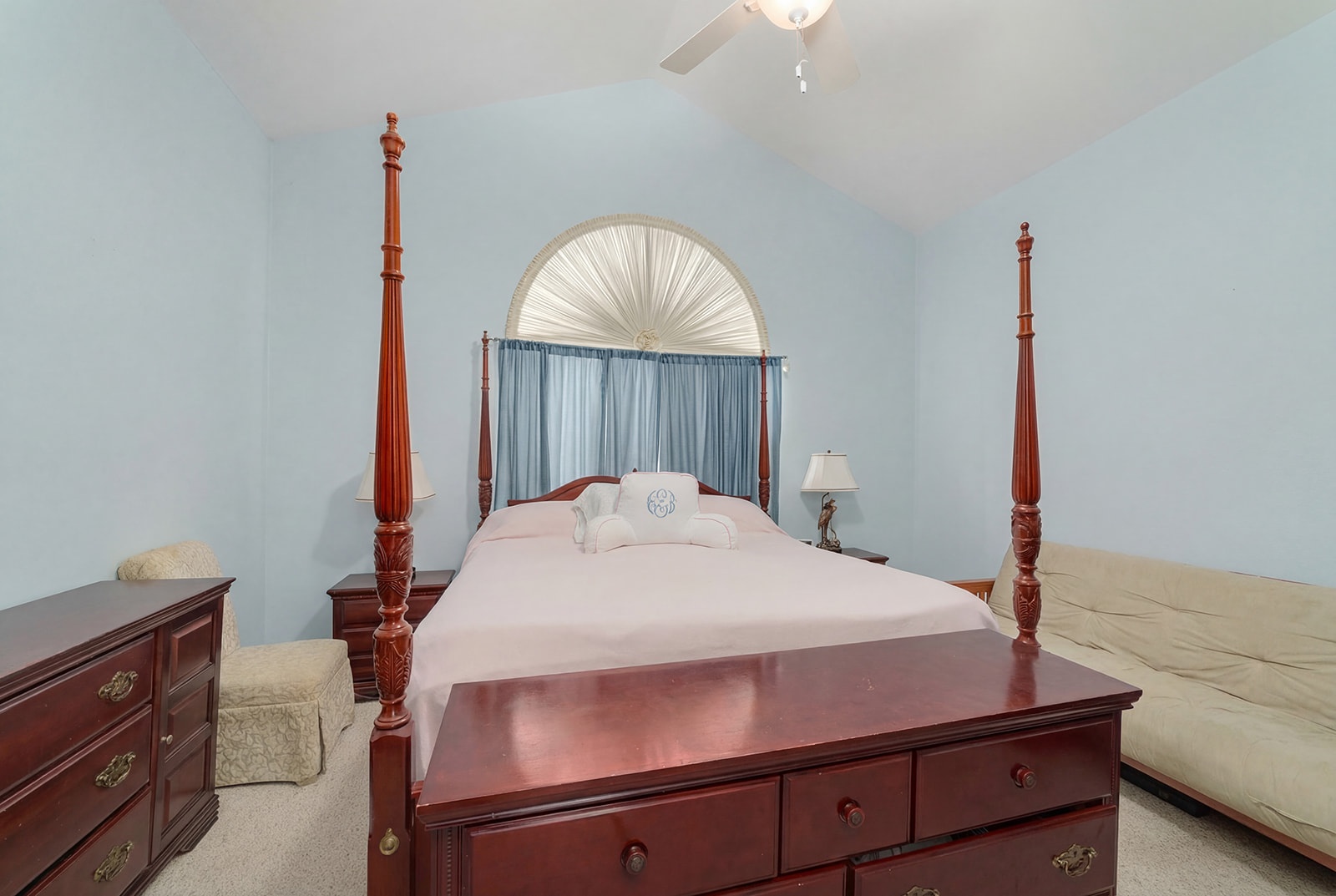 FOUNTAIN COURT 2 BED 2.5 BATH