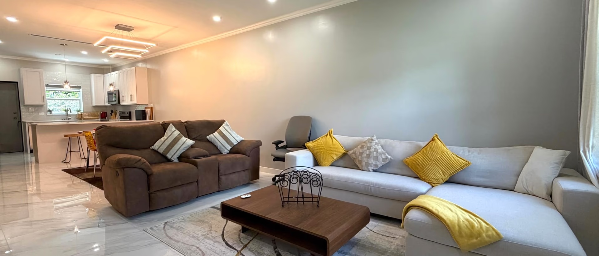 Newly Remodeled 3 Bedroom Townhome In The Palms Of Patrick’s Island